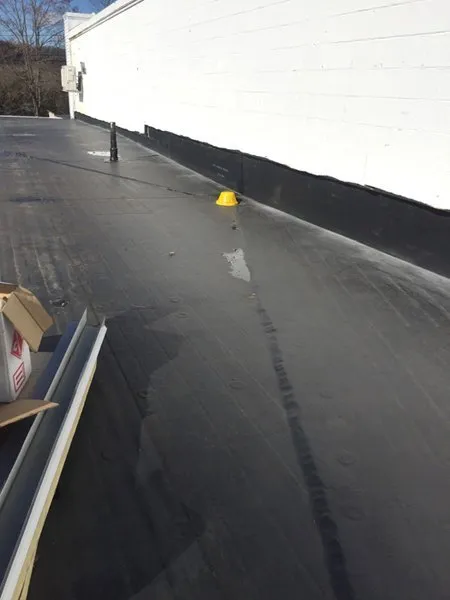 Slide of Bamaca's Roofing