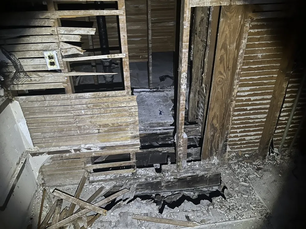 Slide of BAMM Construction Services Inc