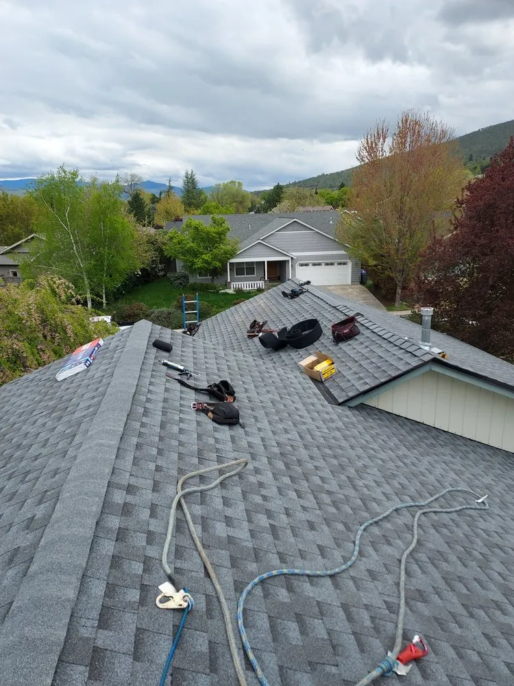 Slide of Bams Roofing & Construction