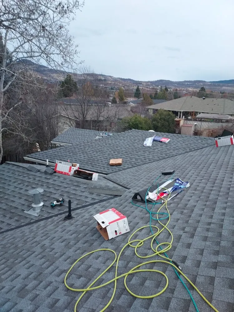 Slide of Bams Roofing & Construction