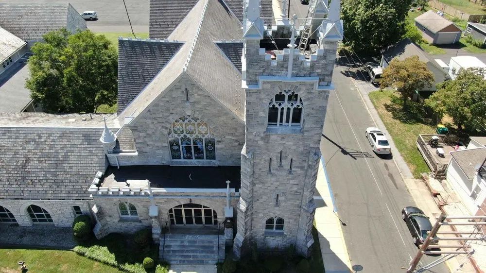 Slide of Banes Roofing