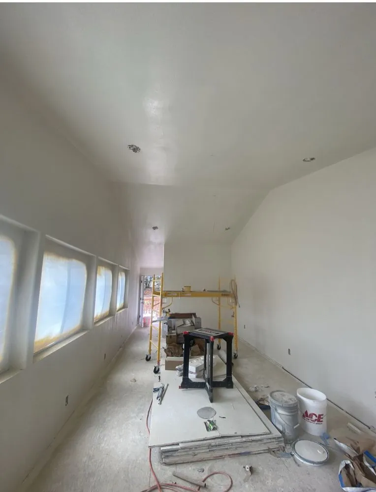 Slide of Bang Um Out Services