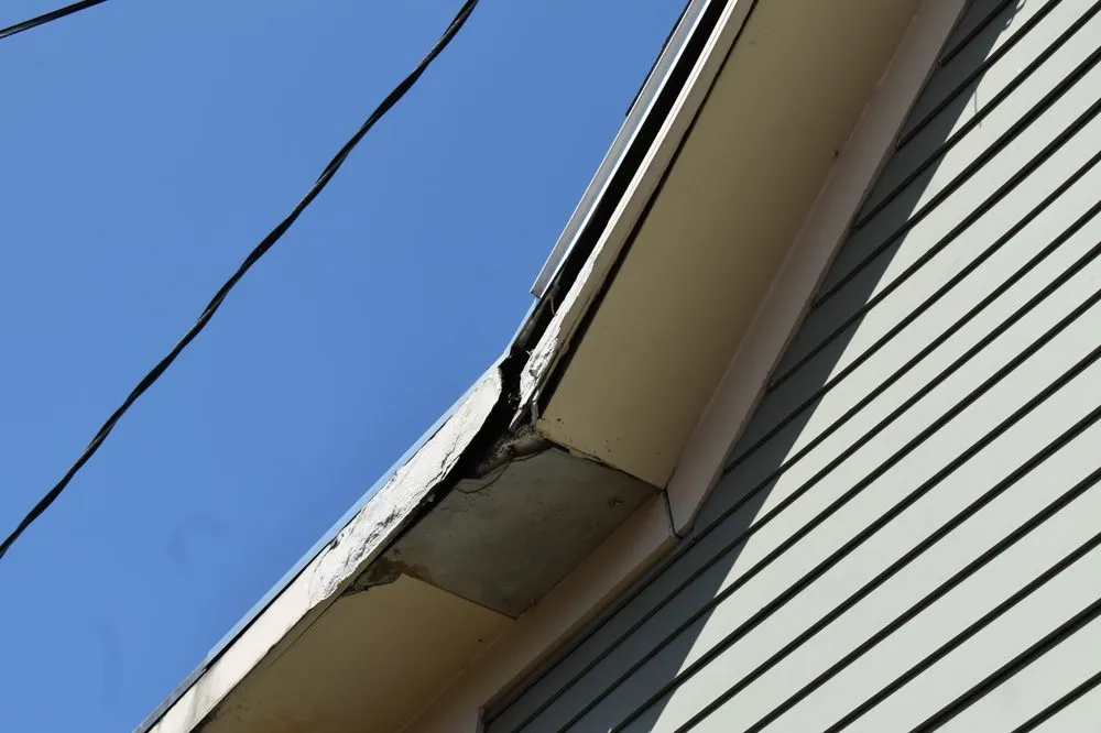 Slide of Bannister Custom Exteriors