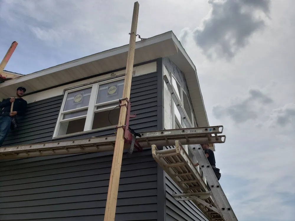 Slide of Barahona Home Improvement