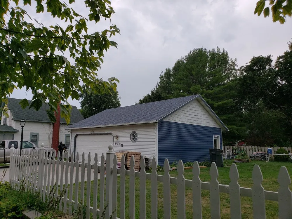 Slide of Barahona Home Improvement