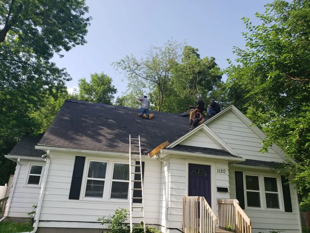 Slide of Barahona Home Improvement