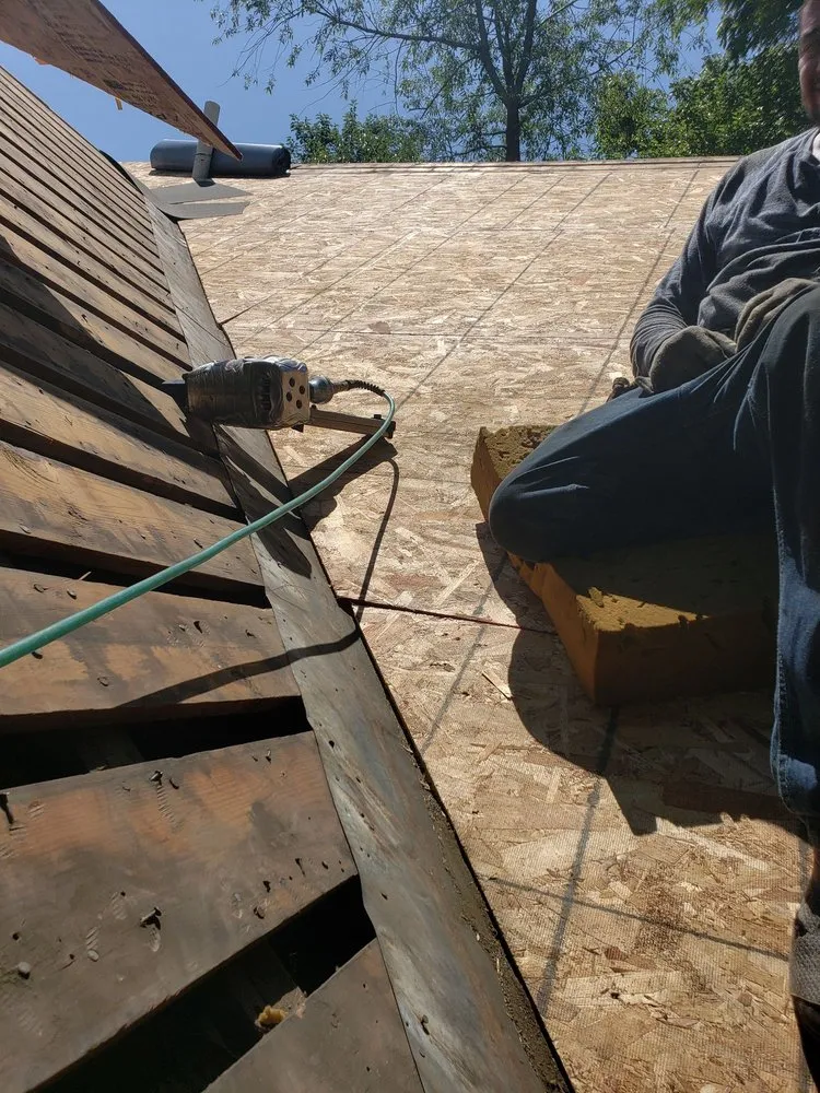 Slide of Barahona Home Improvement