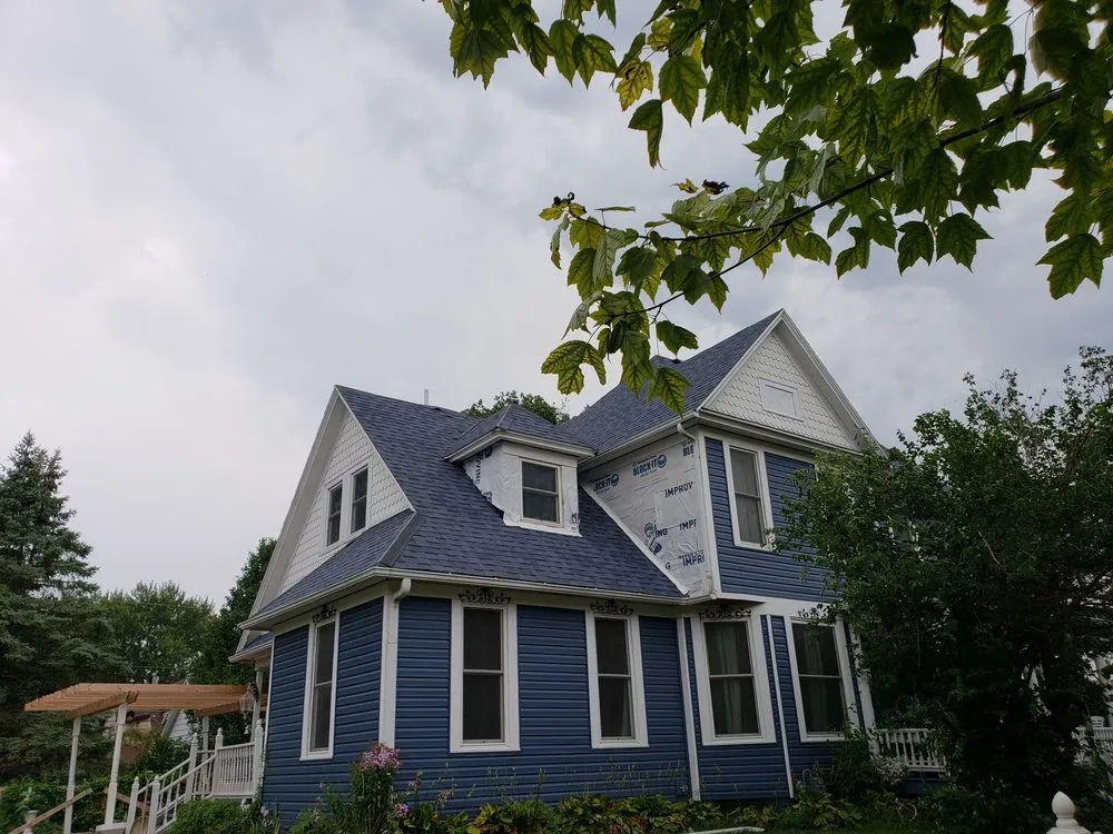 Slide of Barahona Home Improvement