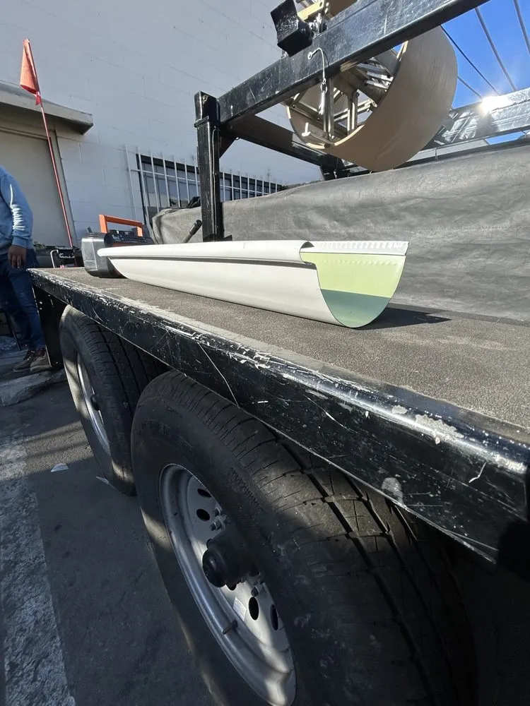 Licensed shingle roofing service experts serving San Fernando Valley, CA - Barajas Sheet Metal