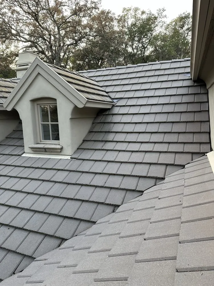 Slide of Bardo Ramirez Roofing