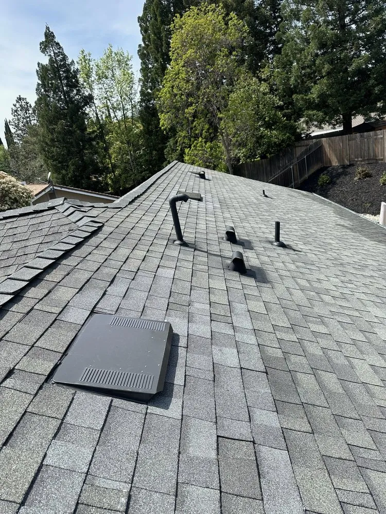 Slide of Bardo Ramirez Roofing