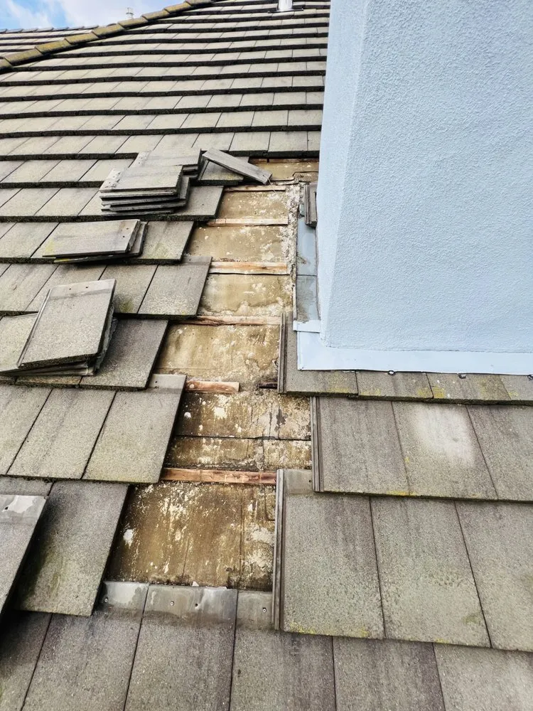 Slide of Bardo Ramirez Roofing