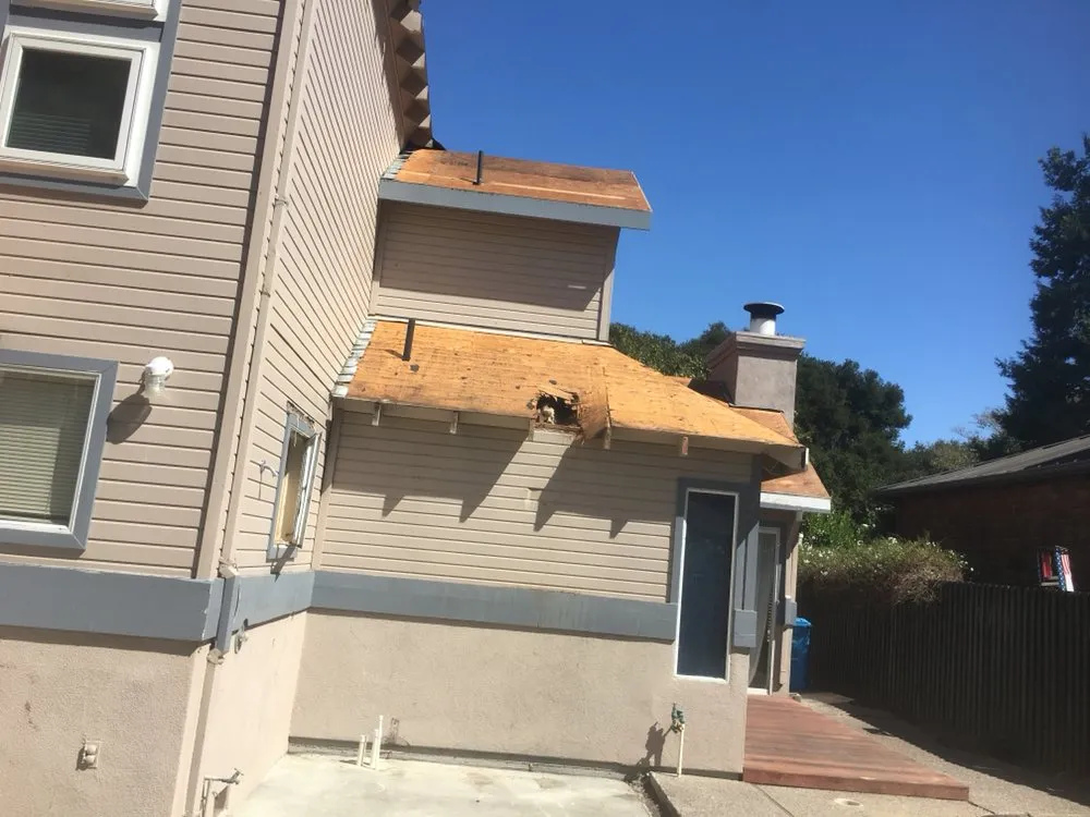 Slide of Barragan Roofing