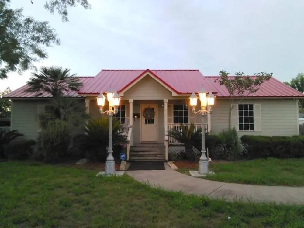 Slide of Barrientes Roofing