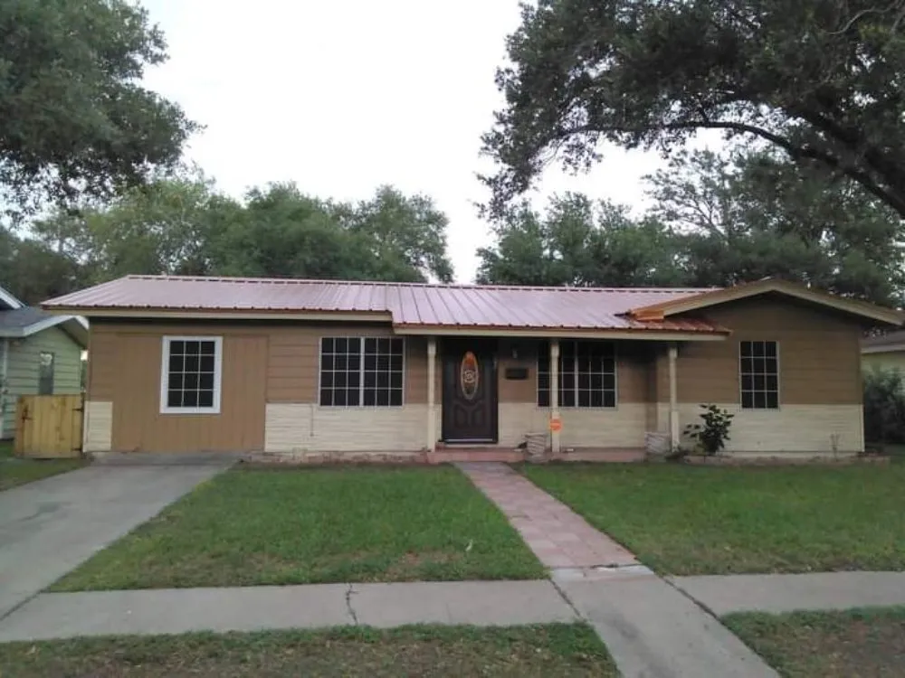 Slide of Barrientes Roofing