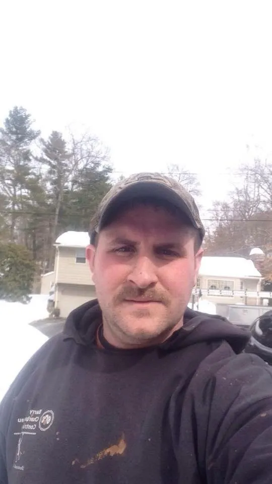 Reliable residential roofing service in North Dartmouth, MA by Barry Charbonneau & Son