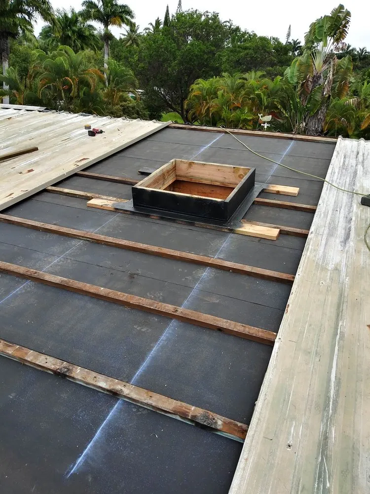 Professional metal roofing installation for residential properties in Kailua-Kona, HI by Bateman Roofing