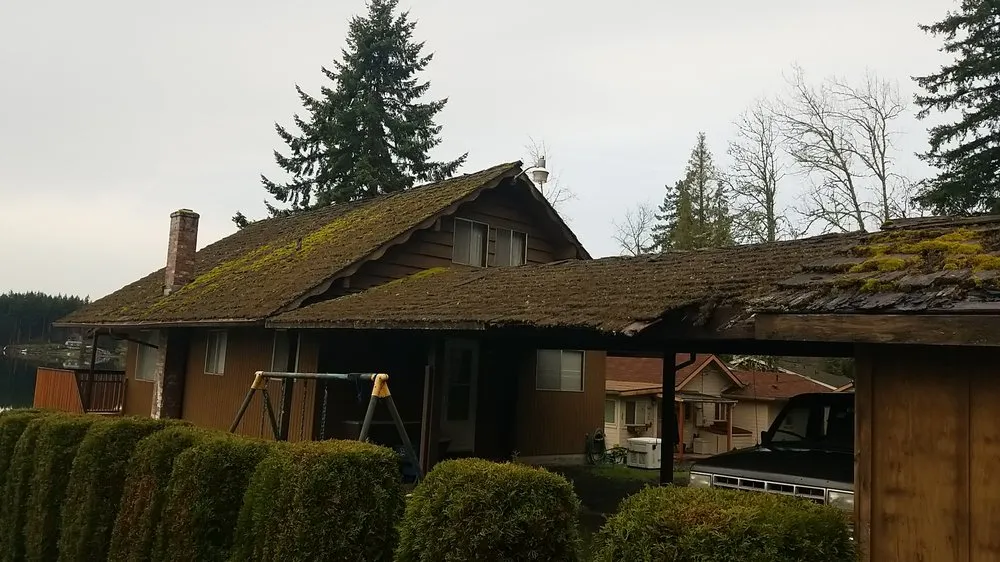 Slide of Bates Roofing