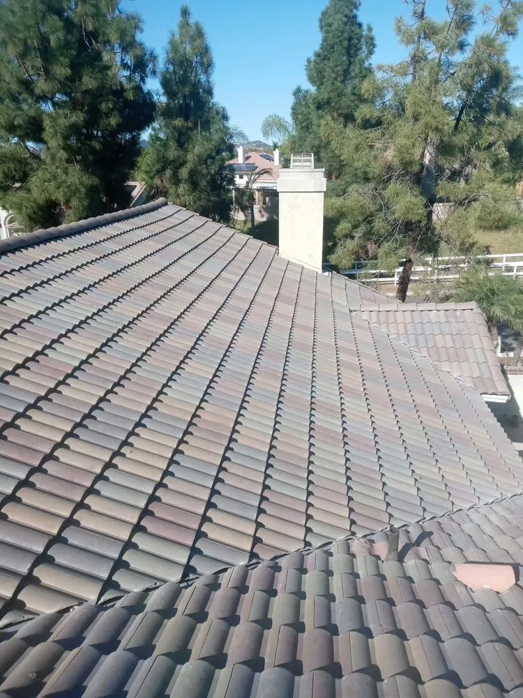 Slide of Baynes Roofing