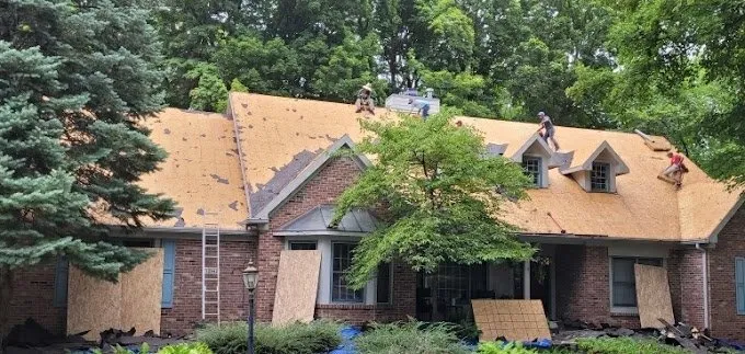 Reliable storm damage roof repair experts serving St. Petersburg, FL - Baypoint Roofing