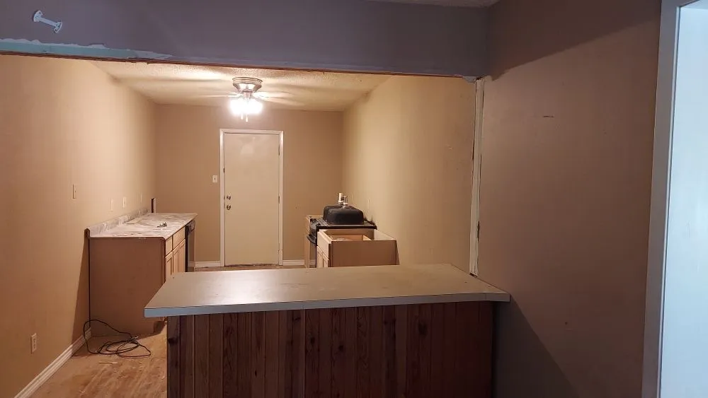 Slide of B&B Carpentry & Roofing