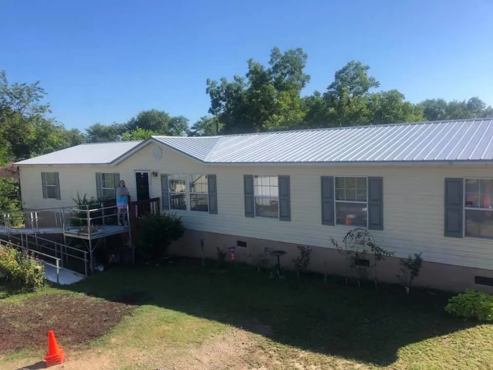 Reliable roof repair same-day service across Warrenville, SC - B&B Construction and Repairs