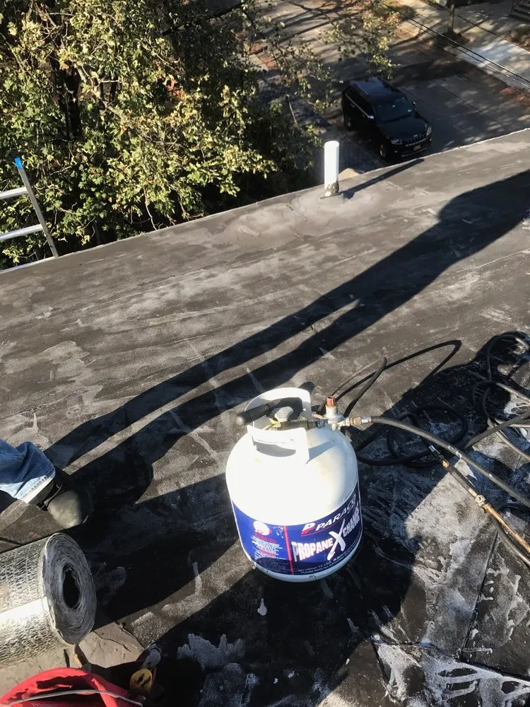 Slide of B&B Contracting