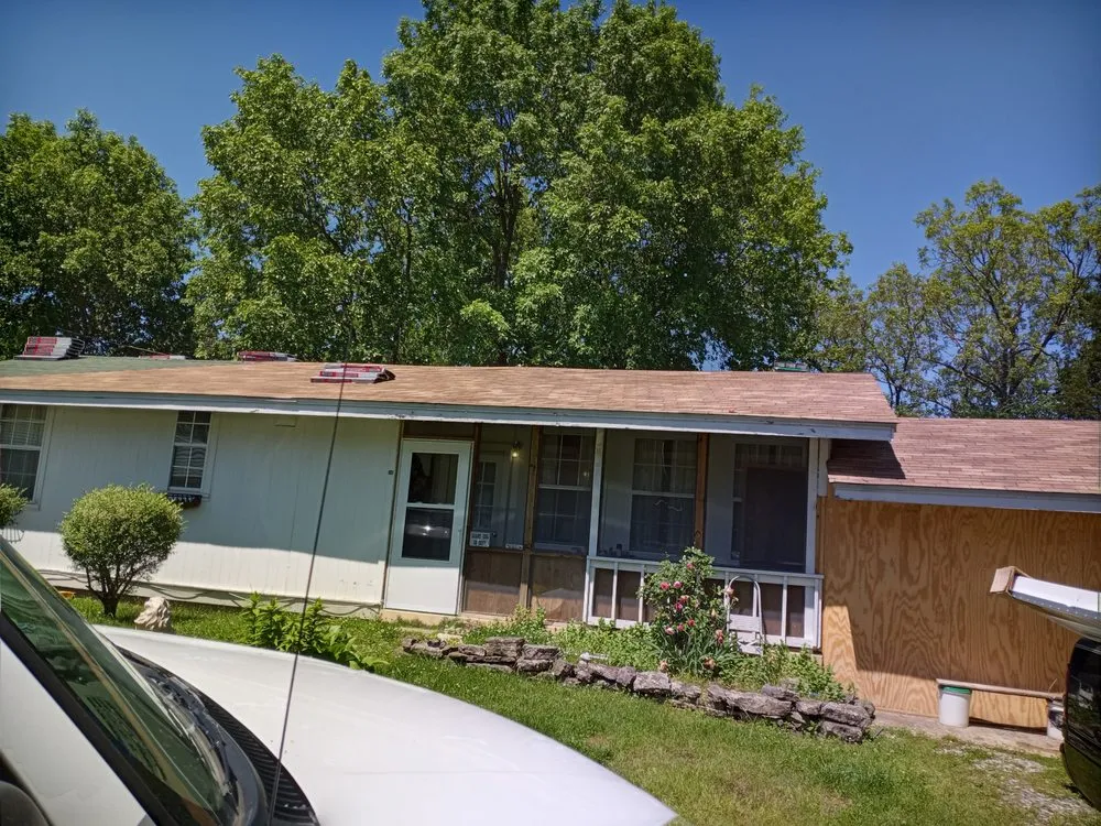 Slide of B&B Exteriors