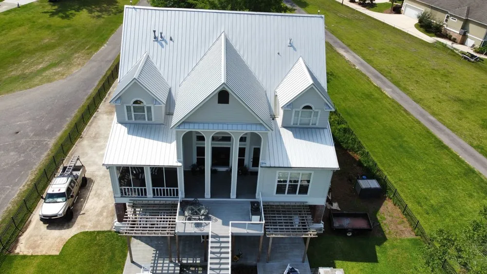 Slide of B&B Roof & Gutter