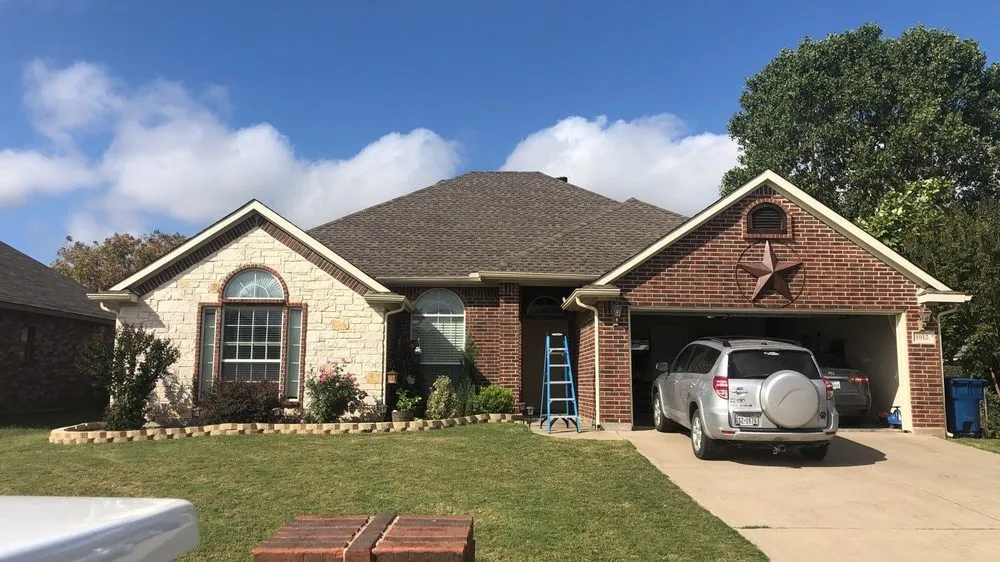 Slide of B&B Roofing