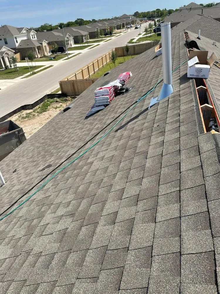 Slide of Bbenitez Roofing