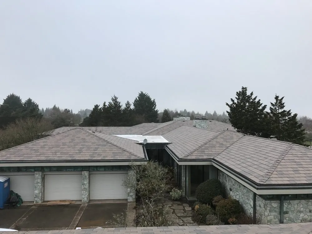 Slide of BBK Roofing and Handyman