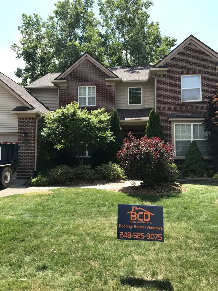 Licensed roof repair in St. Clair Shores, MI by BCD Roofing
