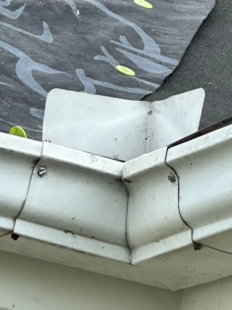 Slide of BCI Shingle Specialist