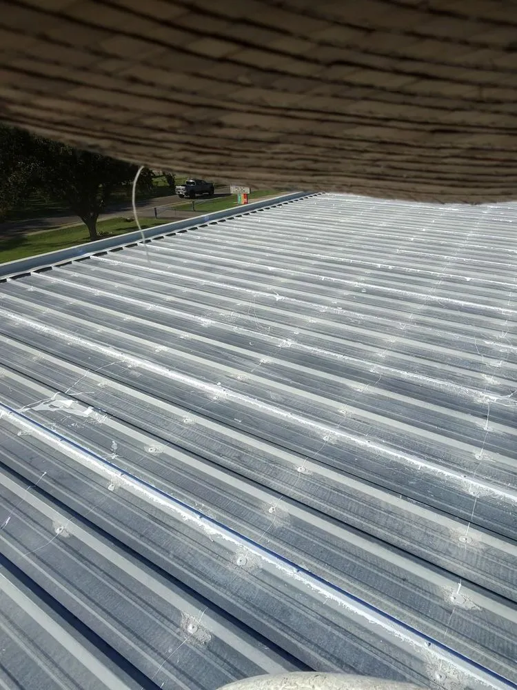 Slide of BD Commercial Roofing