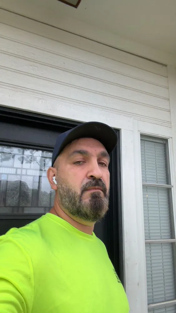 Slide of BD Commercial Roofing