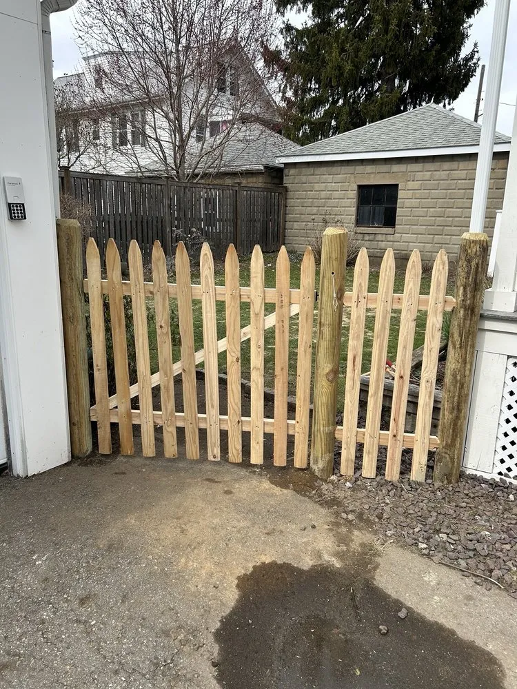 Slide of B&D Construction & Painting