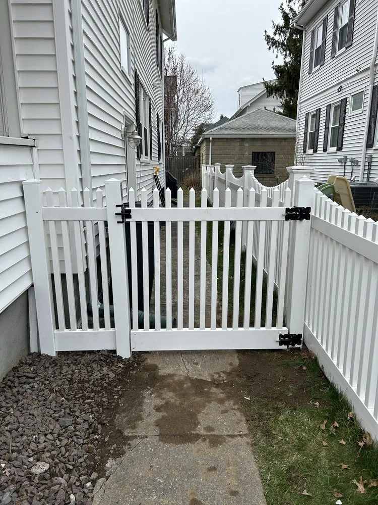 Slide of B&D Construction & Painting