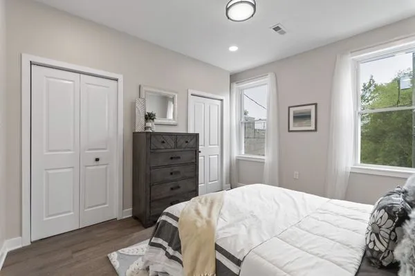 B&D Headquarters Logo