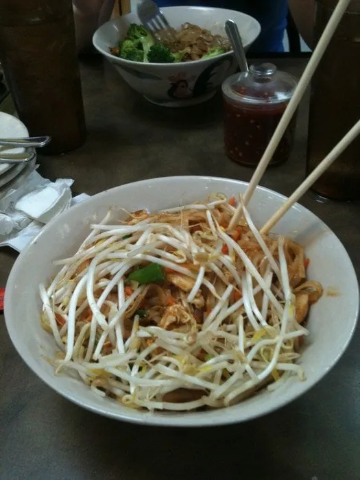 Slide of BD&E Roofing Services