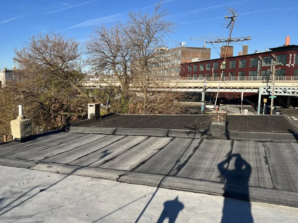 Slide of B&E Contracting