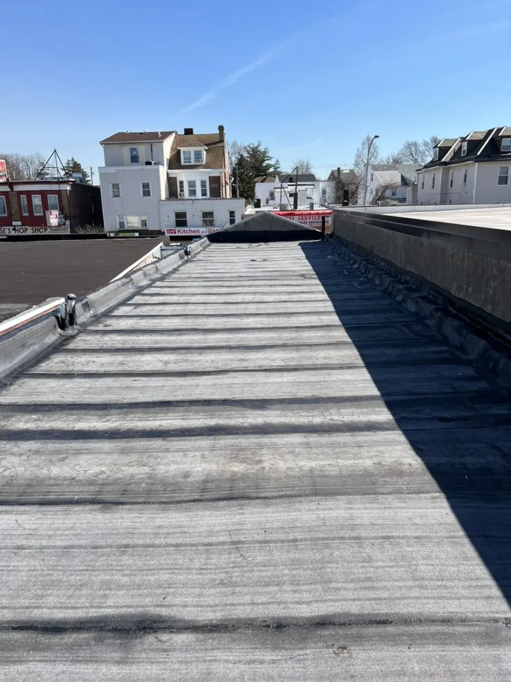 Slide of B&E Contracting