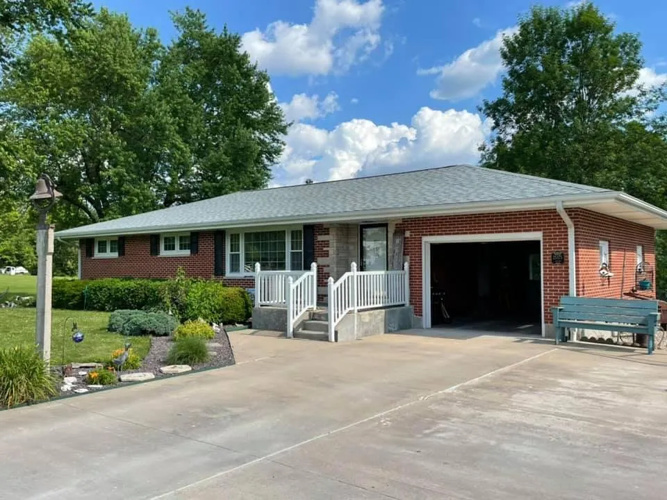 Slide of Be Dry Roofing