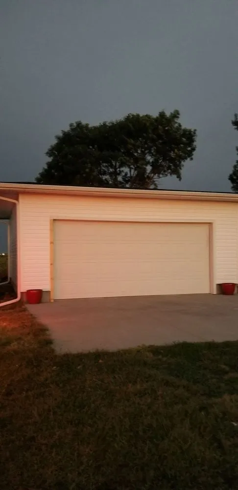 Slide of B&E Roofing