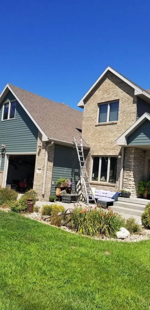 Slide of B&E Roofing