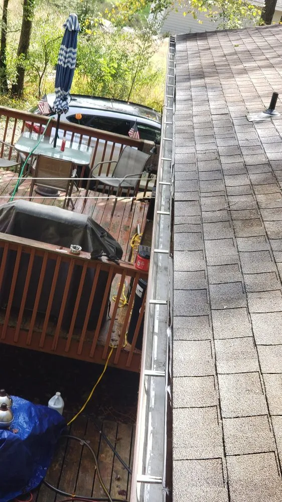 Expert storm damage roof repair experts serving Sciota, PA - Bear & Sesame