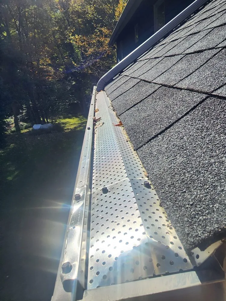 Emergency roof repair in Sciota, PA - Bear & Sesame