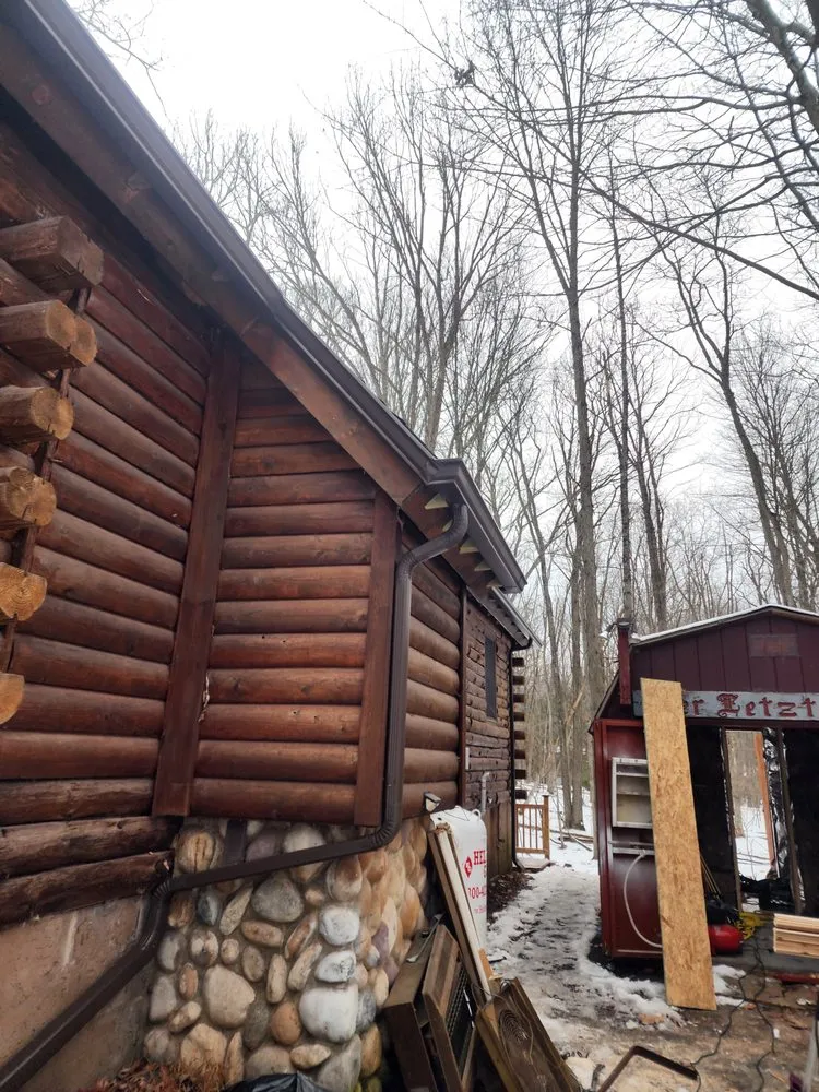 Expert roof inspection for fast service in Sciota, PA by Bear & Sesame