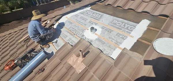 Bear Canyon Roofing Logo