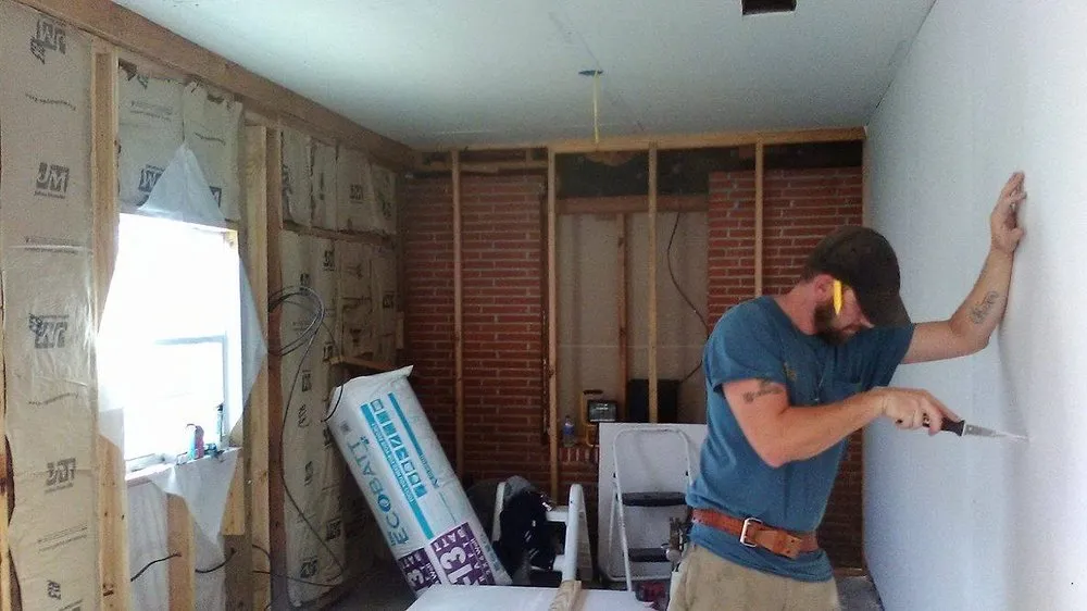 Slide of Bearded Guy Contracting